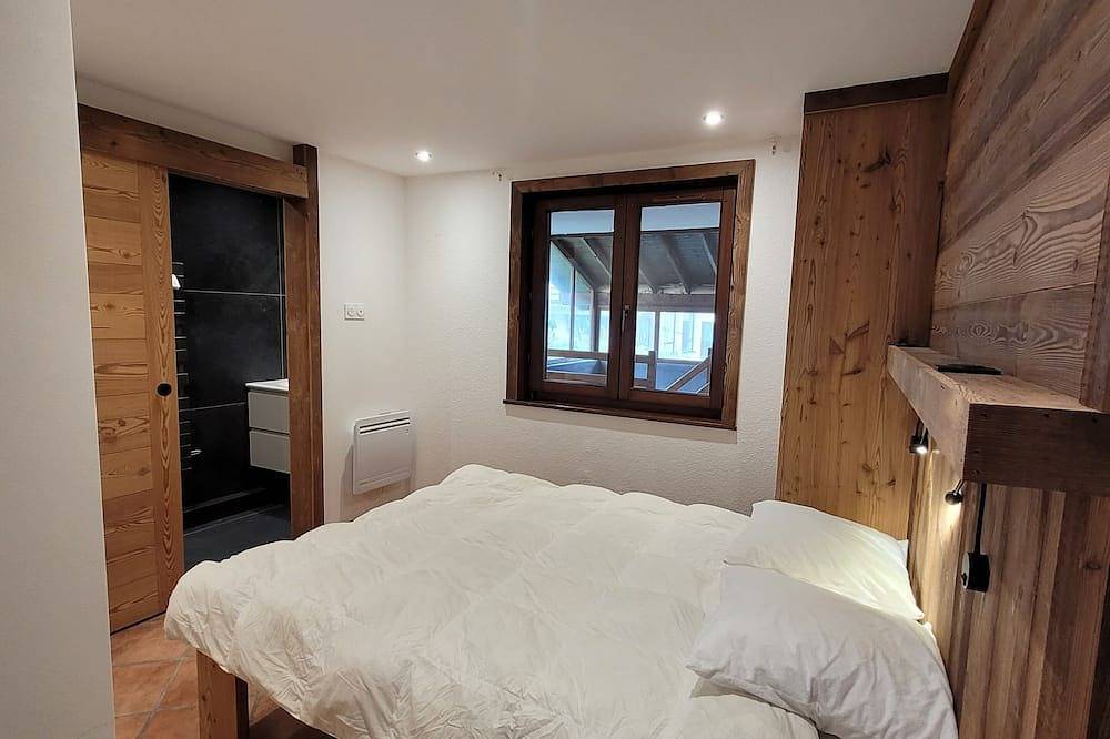 Appartement entier, Appartement T2 + coin montagne 41m² à 100 m des pistes et du golf. in Montgenèvre, Région de Briançon