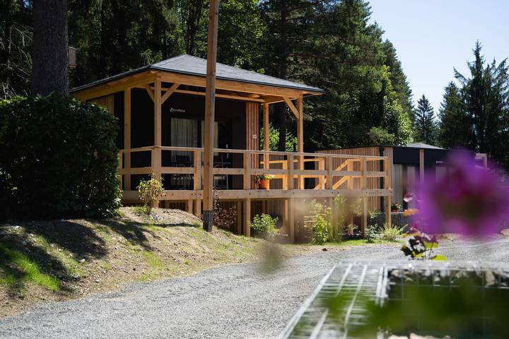 Ferienhaus für 2 Personen, mit Balkon/Terrasse und Terrasse sowie Pool in Presseggersee