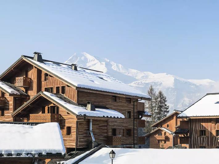 Gîte pour 6 personnes, avec Balcon et Piscine ainsi que Sauna et Vue dans Les Carroz
