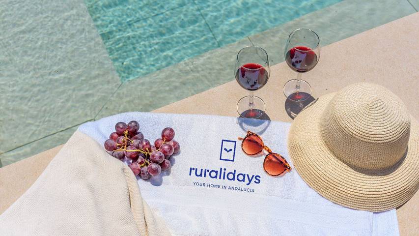 Ferienhaus für 6 Personen, mit Balkon/Terrasse und Pool in Sayalonga - 4