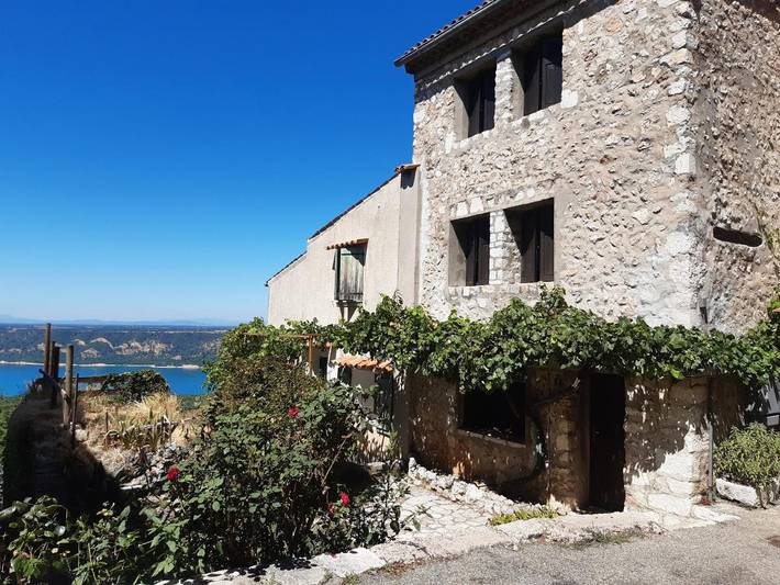 Gîte pour 4 personnes, avec vue sur le lac et vue à Aiguines - 3