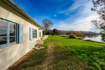 Location de vacances pour 6 personnes, avec jardin et balcon à Vétheuil