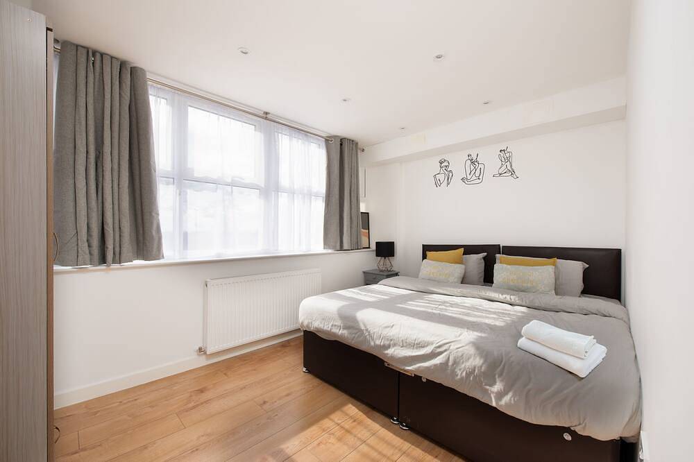 Appartement entier, Appartement-Confort-Salle de bain privée-Vue ville in Aylesbury, Buckinghamshire
