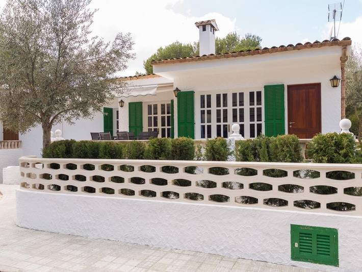 Ferienhaus für 6 Personen, mit Balkon/Terrasse in Playa de Muro - 2