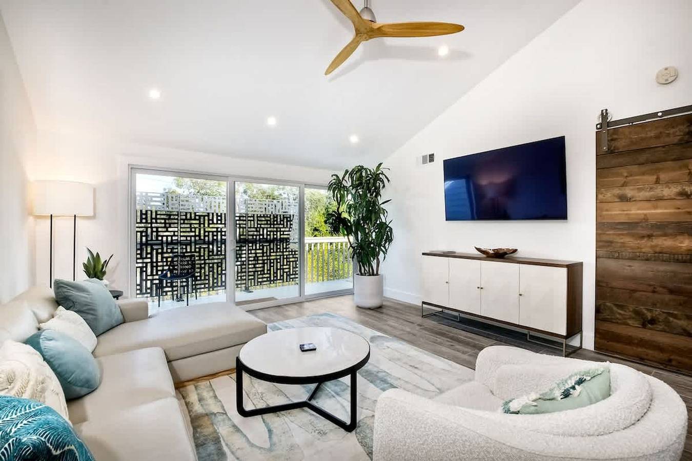Sea Bluff - Direct Beach Access in Encinitas, San Diego County