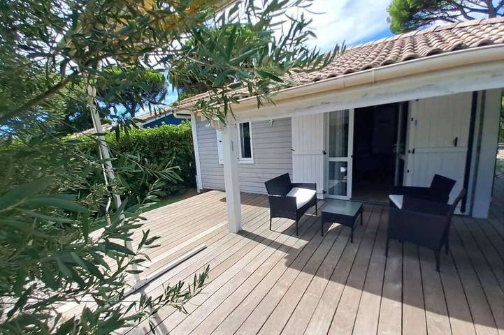 Chalet pour 4 personnes, avec piscine à Gassin