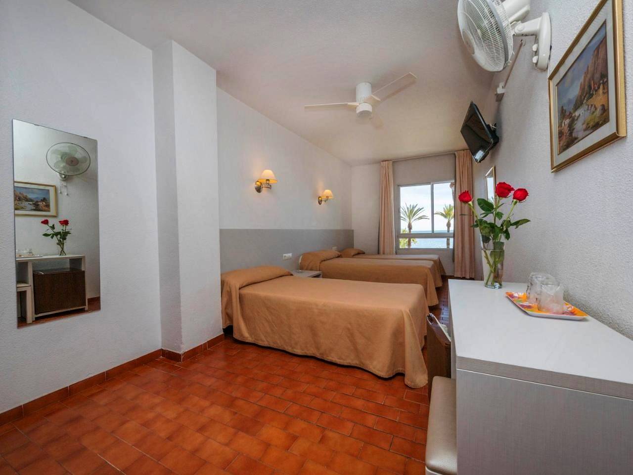 Hostal Velilla in Playa de Velilla (Almuñecar), Almuñecar