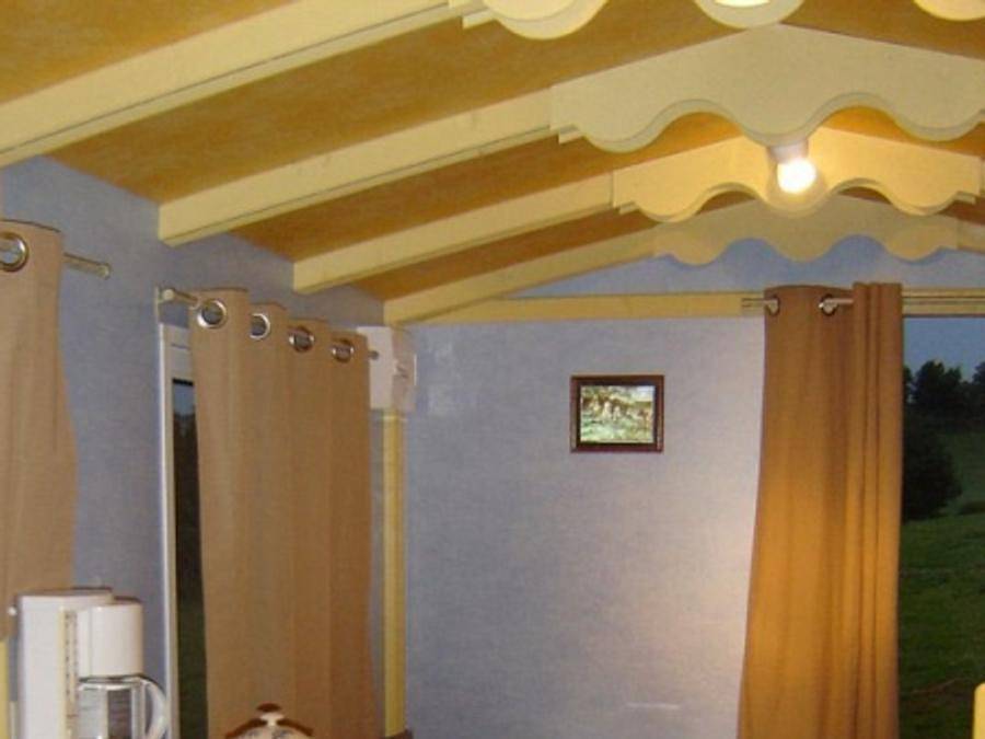 Camping La Grivelière - Insolite 4 personnes - Sans sanitaires in Valherbasse, Région de Valence