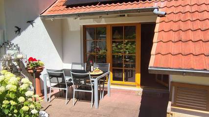 Ferienhaus für 4 Personen, mit Balkon und Pool sowie Garten und Sauna, kinderfreundlich in Zingst