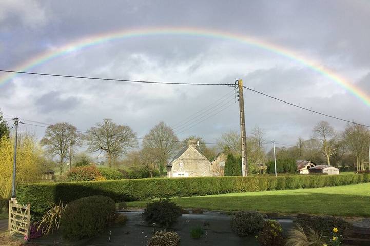 Location de vacances pour 14 personnes, avec jardin à Couesmes-Vaucé