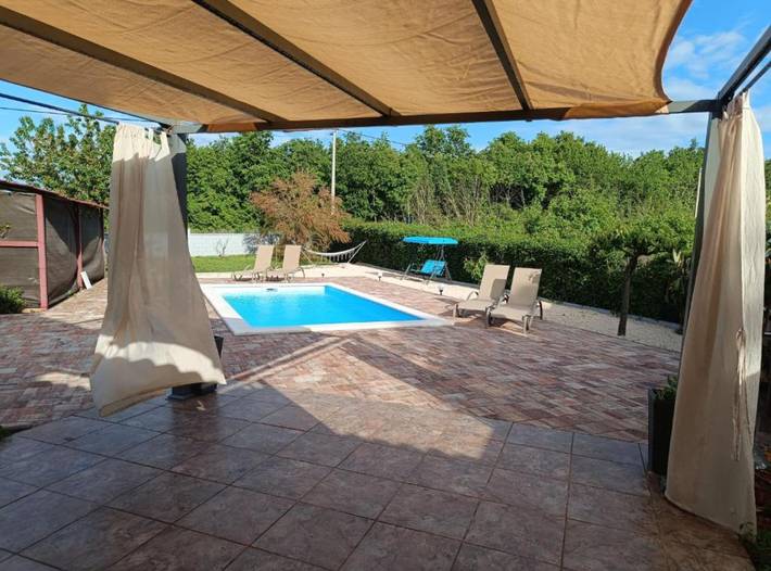 Villa pour 6 personnes, avec balcon à Barban - 4