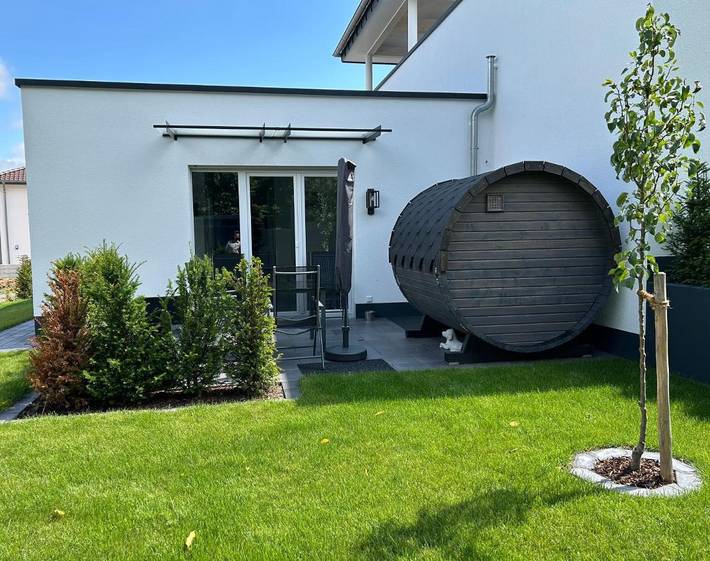 Ferienhaus für 2 Personen, mit Terrasse und Garten sowie Sauna