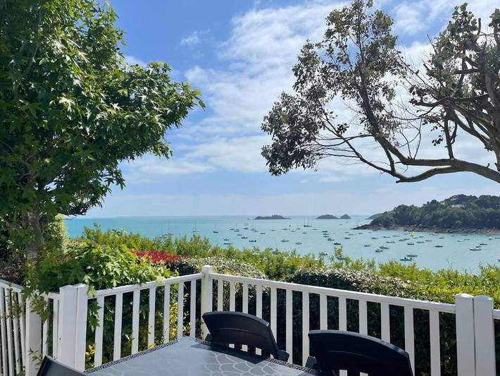 Location de vacances pour 4 personnes, avec piscine et terrasse ainsi que vue et jardin, animaux acceptés dans Port Mer - 2