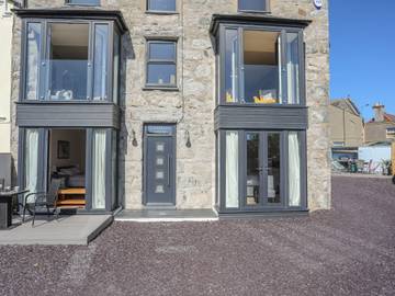 Cottage for 12 People in Criccieth, Llŷn Peninsula, Photo 2