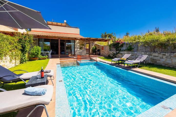 Villa pour 4 personnes, avec bassin pour enfant ainsi que jardin et terrasse - 1