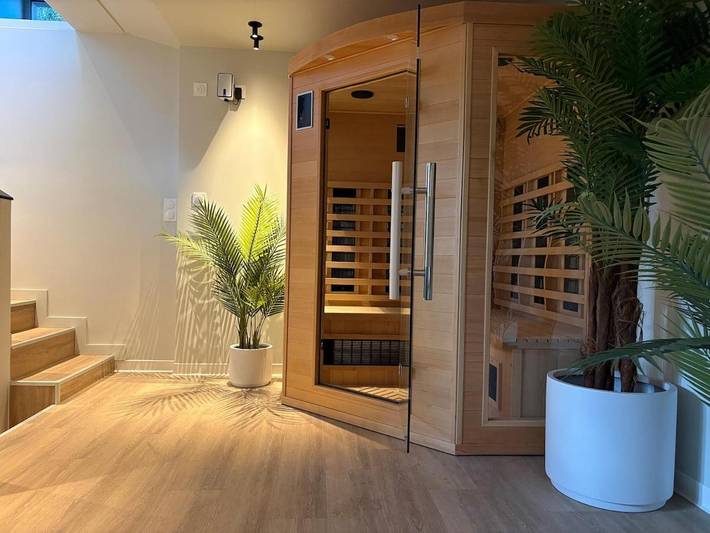 Location de vacances pour 12 personnes, avec sauna ainsi que jardin et jacuzzi, animaux acceptés dans Quatzenheim