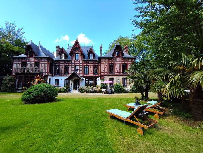 Chambre d’hôte pour 2 personnes, avec Terrasse ainsi que Jardin et Vue à Yvetot