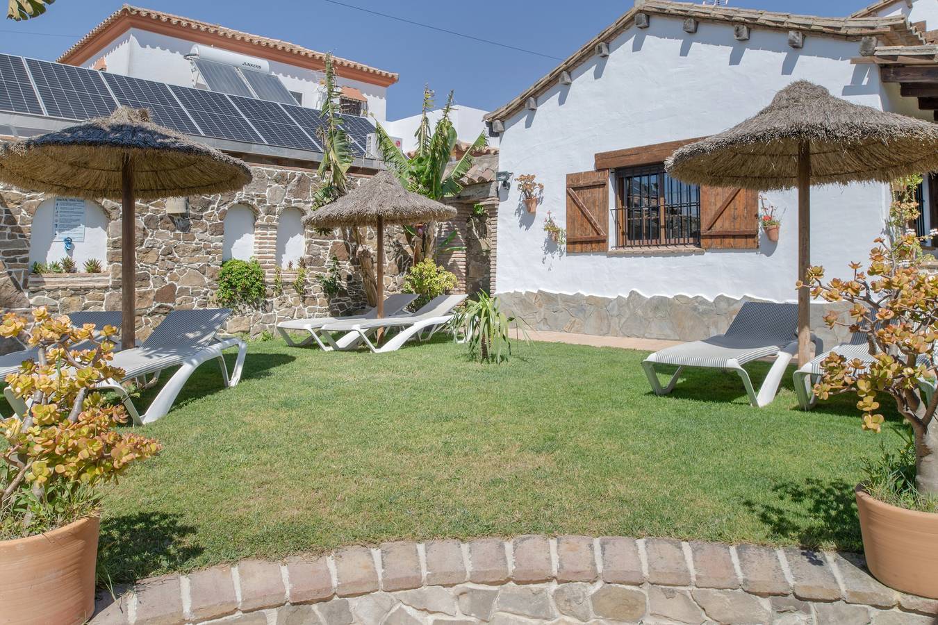 El Cortijo 3 Appartement: Ruim verblijf met zwembad & terras in Conil, foto 11