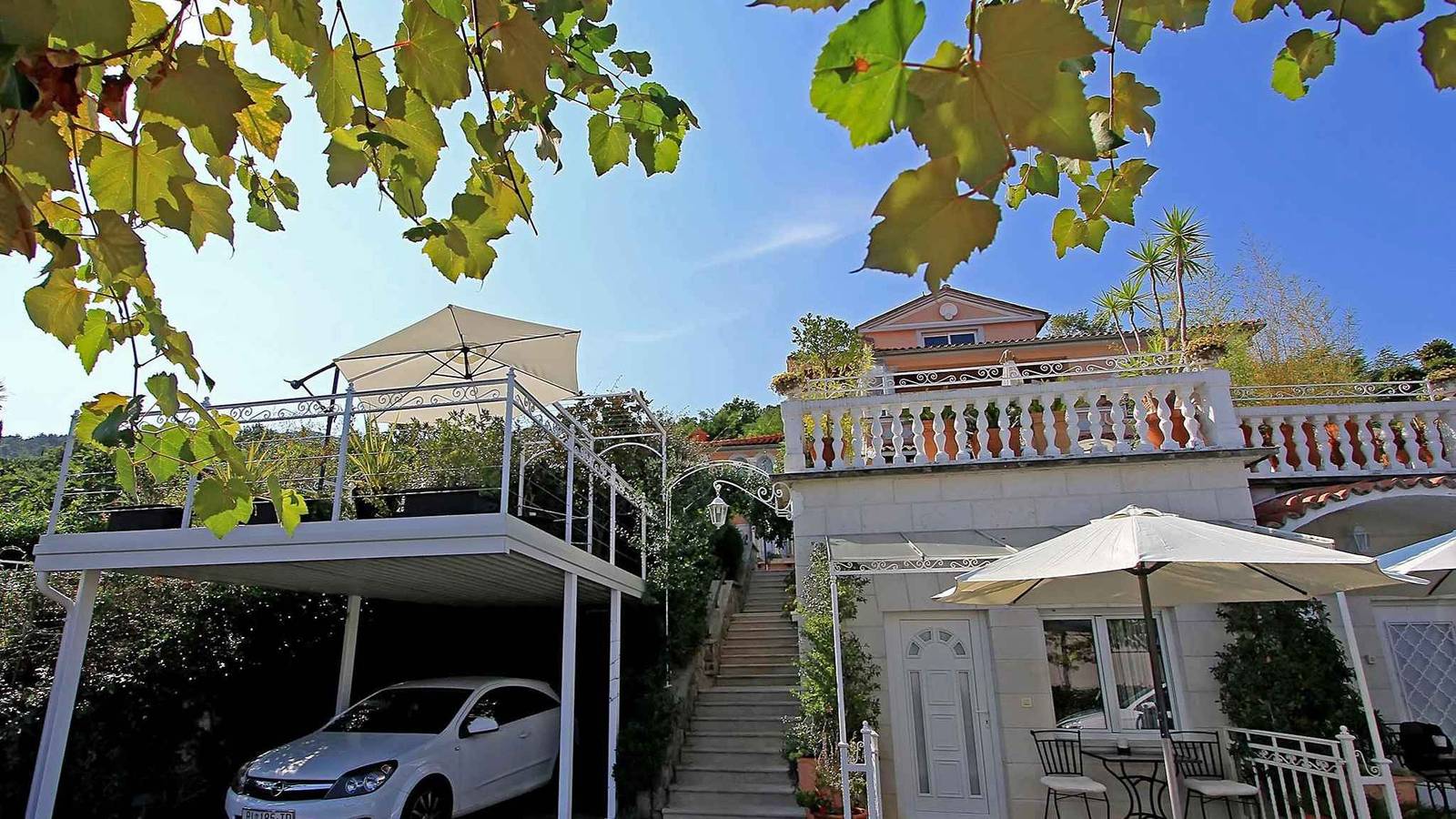 Ganzes Studio, Studio mit Meerblick und Pool  in Lovran, Opatija Riviera