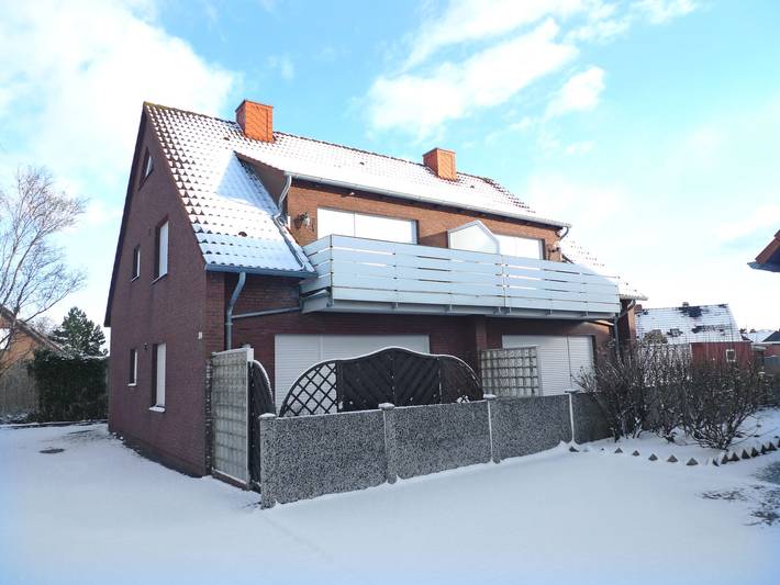 Ferienwohnung für 4 Personen, mit Balkon und Garten in Norden und Umgebung