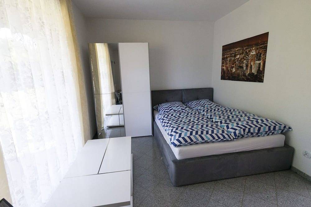 Ganze Wohnung, Wohnung in Naterki mit Terrasse, Garten und Grill in Powiat Olsztyński