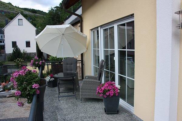 Ferienwohnung für 3 Personen, mit Balkon und Terrasse in Zell (Mosel)