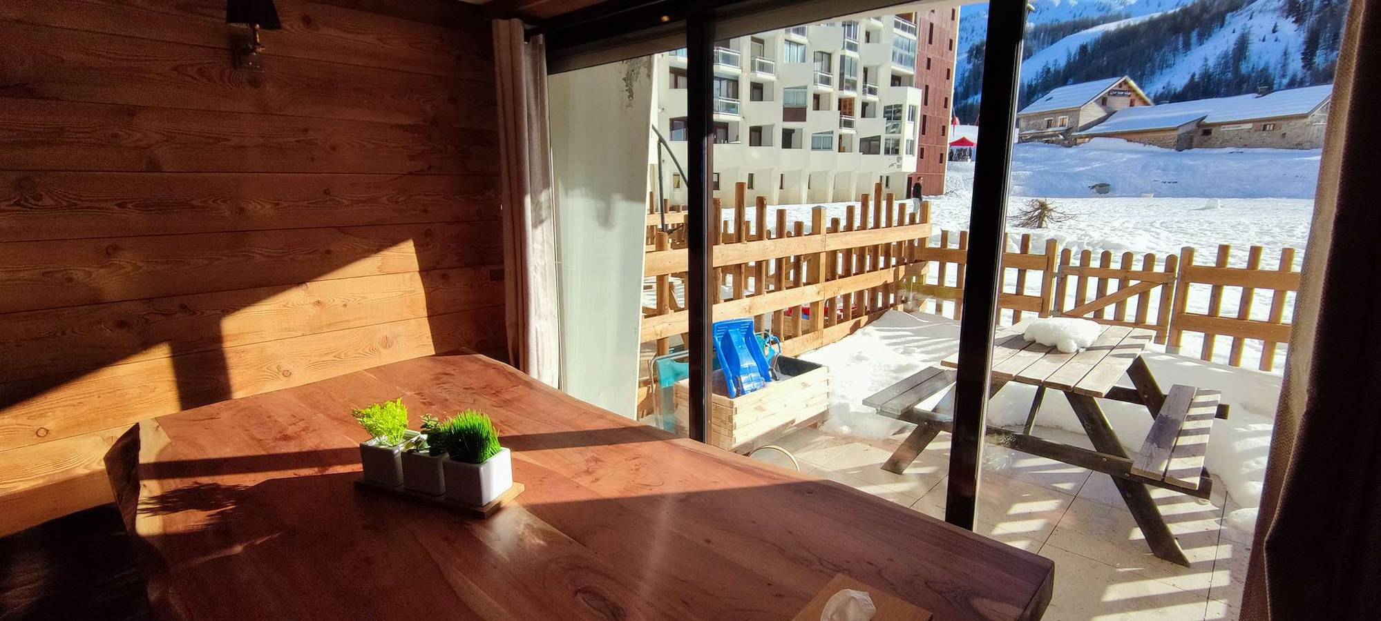 Ganze Ferienwohnung, Cosy 2-room apartment on ground floor with terrace in Isola 2000, Isola