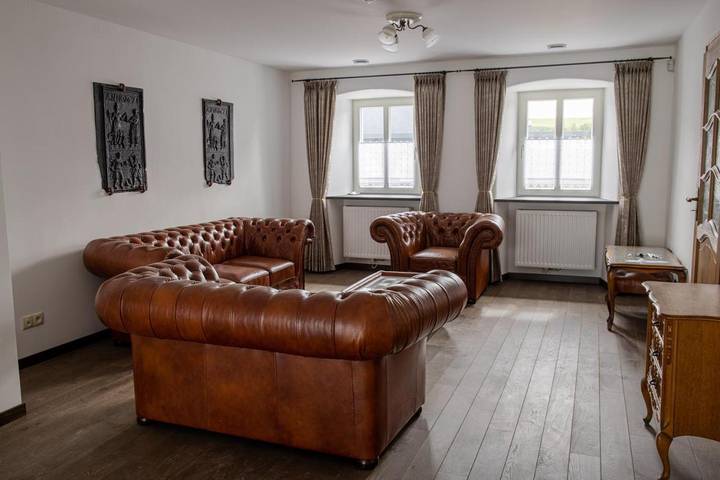 Gîte pour 6 personnes, avec jardin et sauna ainsi que vue et terrasse à Burg-Reuland - 4