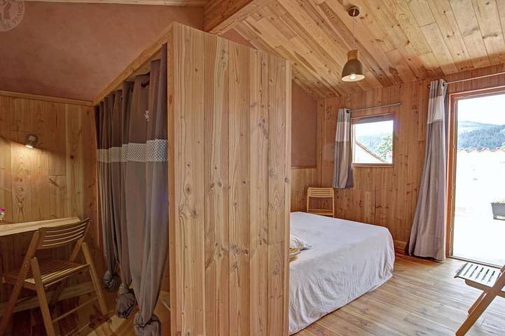 Gîte pour 6 personnes, avec terrasse à Verrières-en-Forez - 2