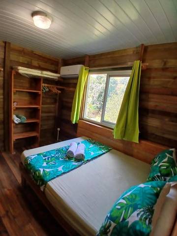Maison de campagne pour 3 personnes, avec jardin et vue dans Atuona