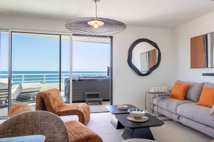 Appartement de vacances pour 12 personnes, avec jacuzzi et jardin