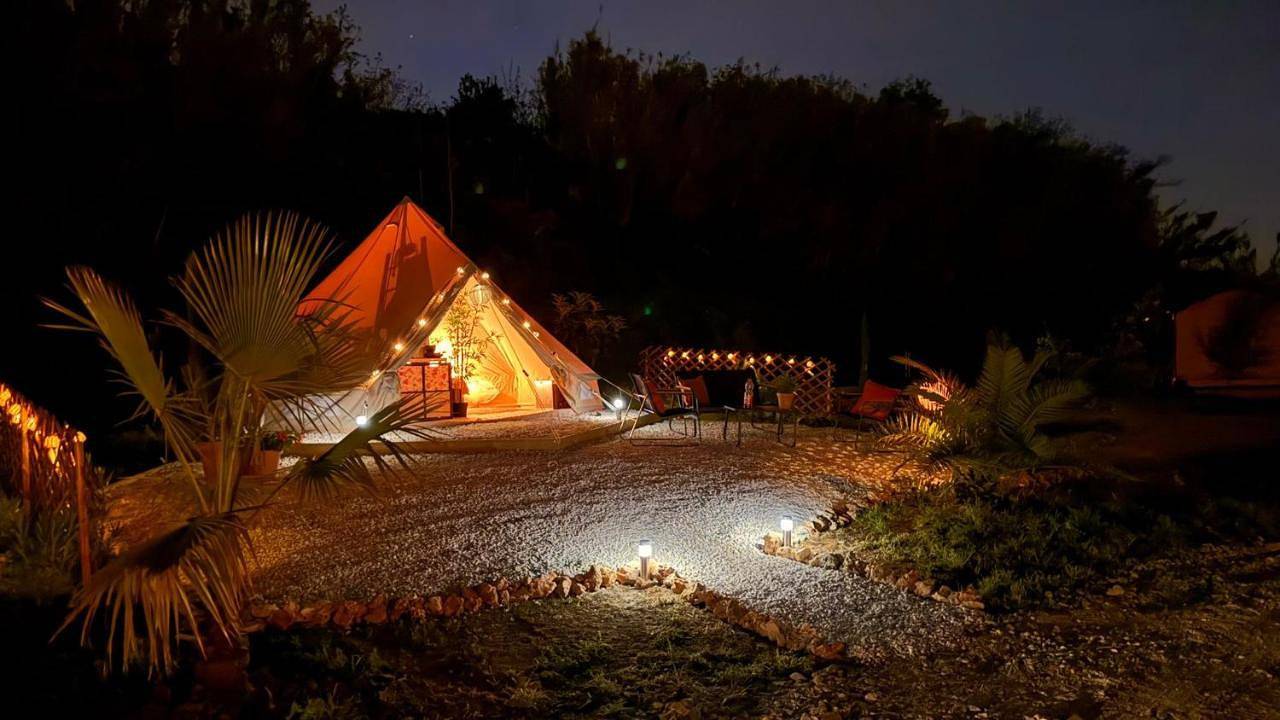 Glamping La Yurta nel Verde luxe Belltent in Torino di Sangro, Chieti Provinz