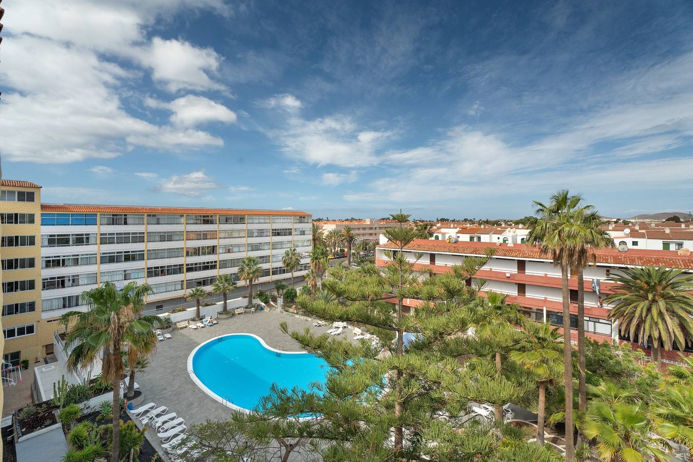 Ganze Wohnung, Urlaub 'Casa Candido' mit Bergblick, Wi-Fi und Klimaanlage in Costa del Silencio, Arona