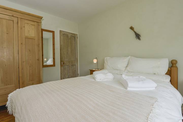 Gîte pour 2 personnes, avec piscine et jardin, animaux acceptés dans Chagford - 4