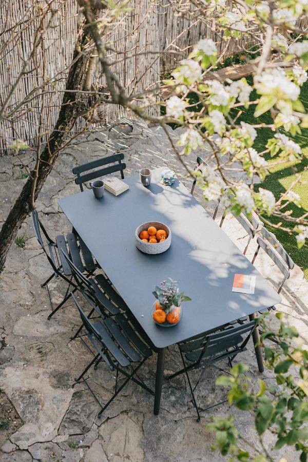 Casa rural para 8 personas, con vistas además de piscina y jardín en Vilopriu