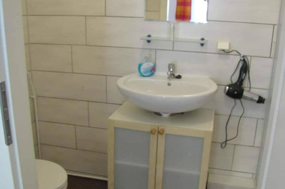 Appartement entier, Appartement à petit prix pour 2 personnes in Cotta, Dresde