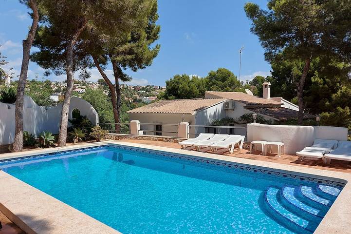Villa für 12 Personen, mit Pool und Garten - 1