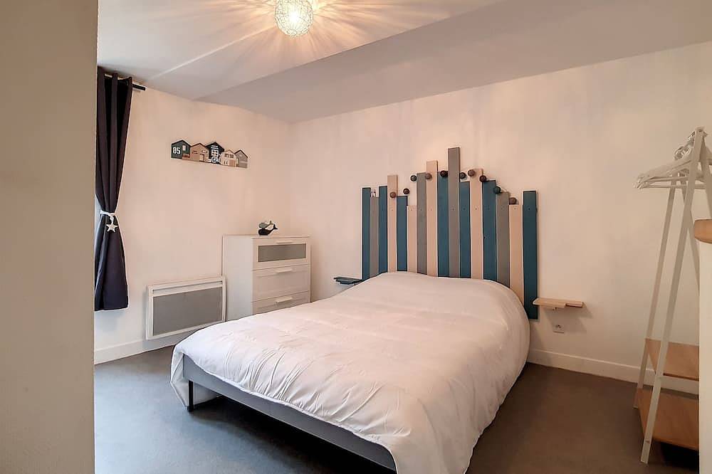 Entire apartment, Appartement Idéalement Situé Proche de la Mer in Luc-sur-Mer, Caen region