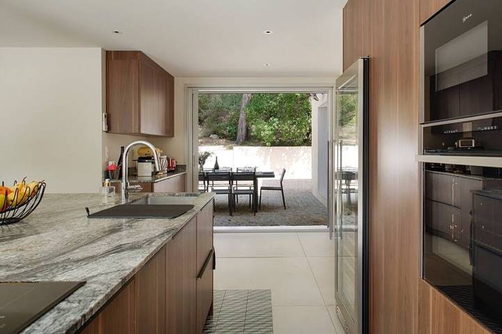 Gîte pour 12 personnes, avec jardin à Gémenos - 3