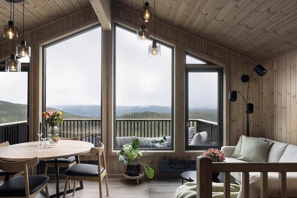 Neu gebaute Hütte bei Norefjell mit Bergpanorama in Norefjell, Krødsherad