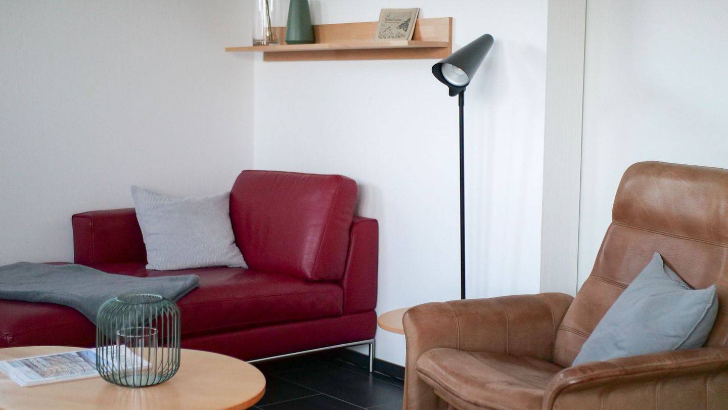 Ganze Wohnung, Schöne 2-Raum-Ferienwohnung mit Terrasse - Haus Ostseeblick 1 Fewo Steuerbord in Lohme, Nationalpark Jasmund