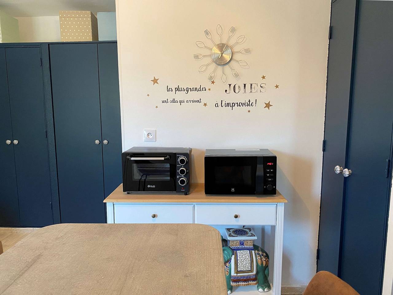 Entire apartment, Charming 1Br with parking in Balaruc-les-Bains in Balaruc-les-Bains, Côte d'Améthyste