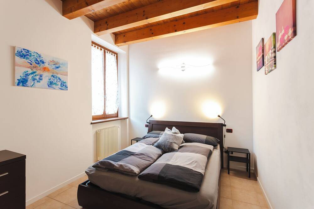 Ganze Wohnung, Feel Welcome Apartment (sleeps 4) in Negrar di Valpolicella, central Verona area in Negrar, Verona Provinz