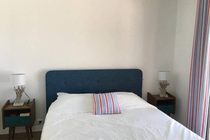 Single-storey villa, sea view, swimming pool, 5' from beaches, peaceful setting. in Coti-Chiavari, Ajaccio und Umgebung