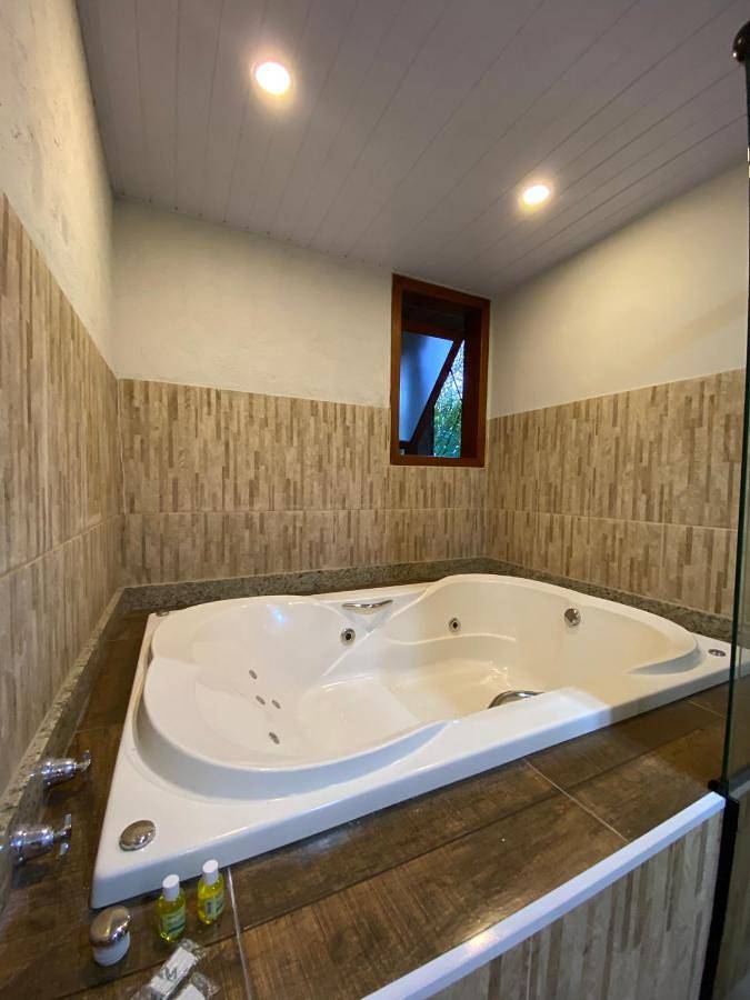 Gîte pour 4 personnes, avec jacuzzi à Resende (Brasil)