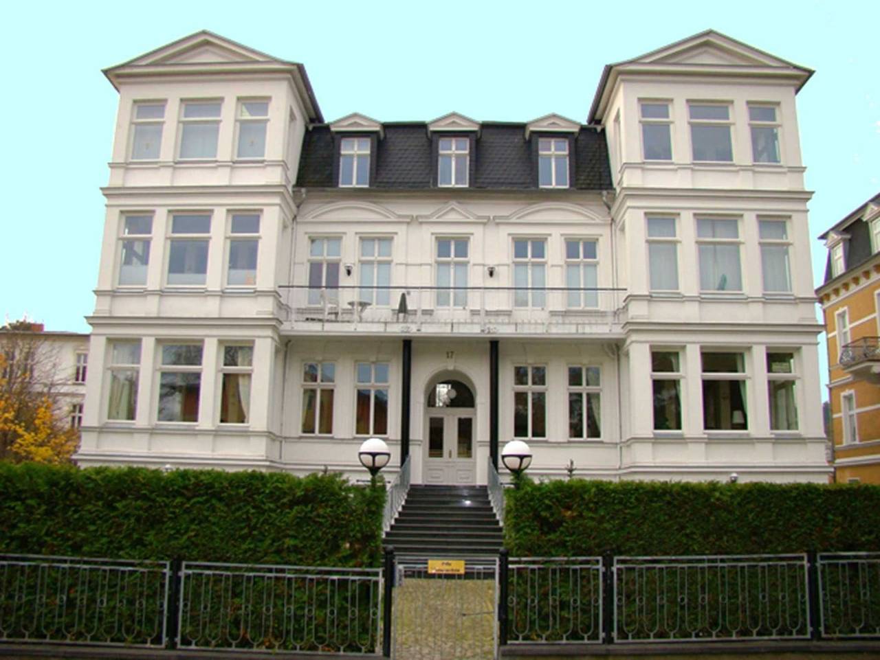 Ganze Ferienwohnung, Villa Sonnenschein 5 **100m von der Ostsee entfernt** - Wohnung 5 in Seebad Heringsdorf, Heringsdorf