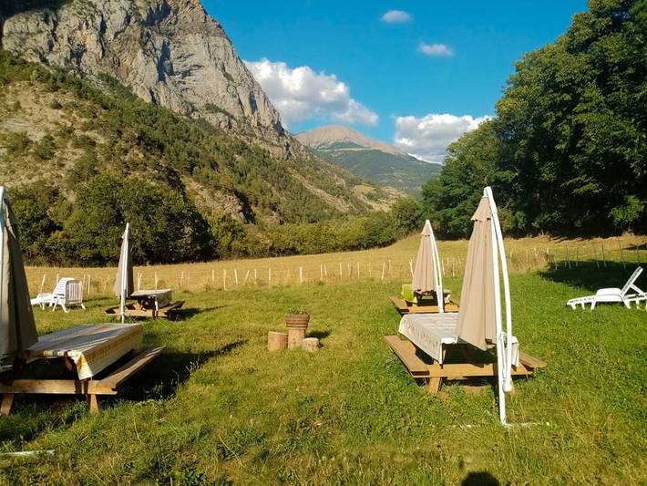 Gîte pour 3 personnes, avec Terrasse et Jardin à Méolans-Revel - 3