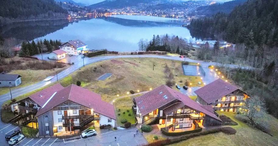 Appartement de vacances pour 4 personnes, avec vue sur le lac ainsi que jardin et balcon - 1