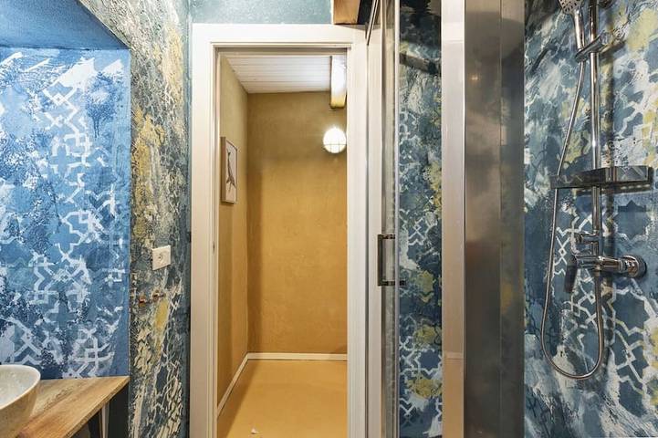 Appartamento intero, Scirocco - Un Rifugio accogliente adiacente a Via Garibaldi in Genova (Città), Genoa