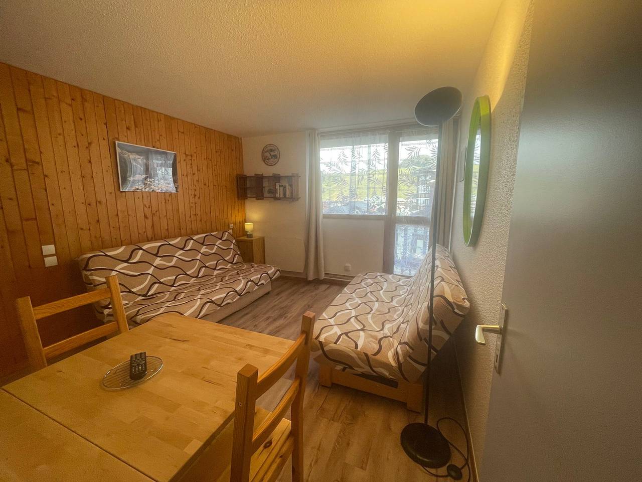 Studio entier, Studio rénové, pieds des pistes, balcon in Plagne Villages, La Plagne-Tarentaise